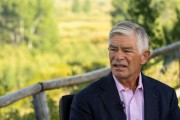 三个正官费城联储行长Harker：决策者需等待不确定性消退再调整利率