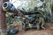 三个正官英国将国防生产转向 “持续待命” 状态 投资 15 亿英镑新建六座弹药工厂